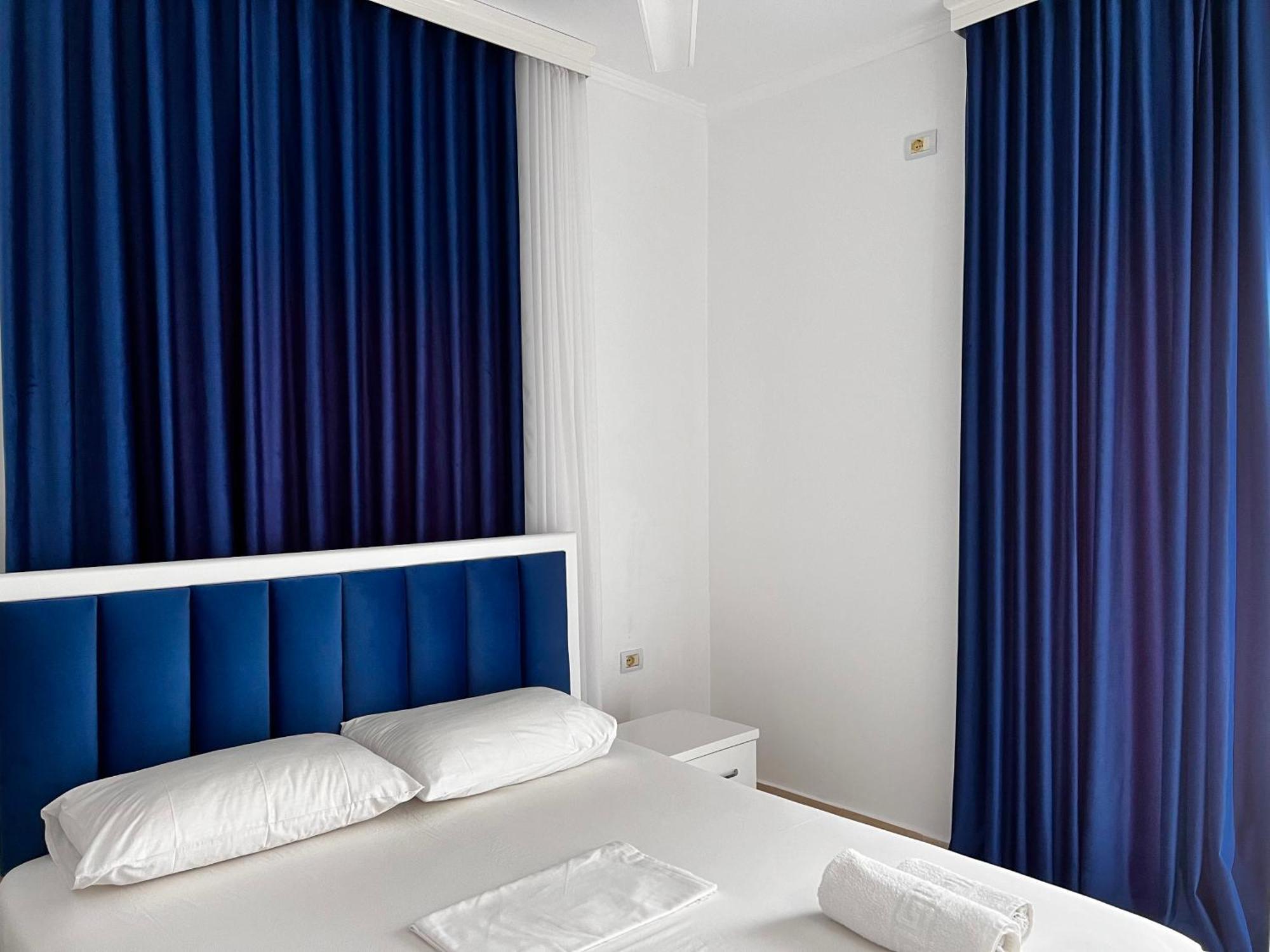 Dine Hotel Ksamil Esterno foto